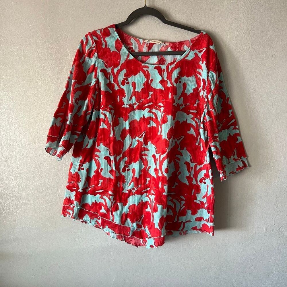 Soft Surroundings Siesta Key tunic features a vibrant red and blue floral print